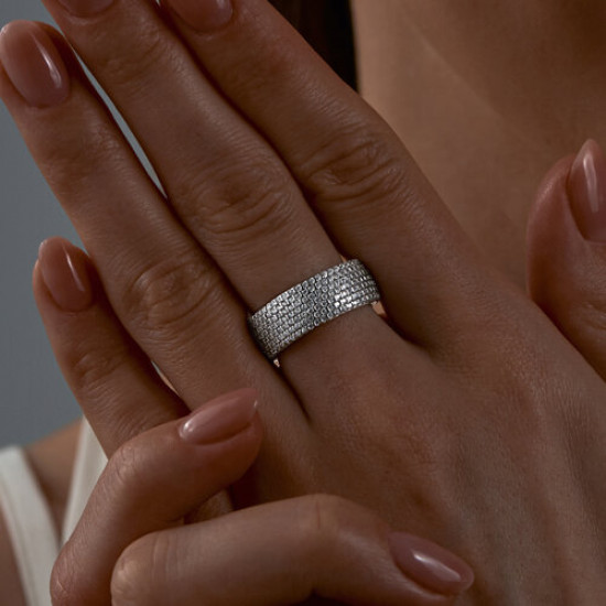 Кольцо из серебра с фианитами