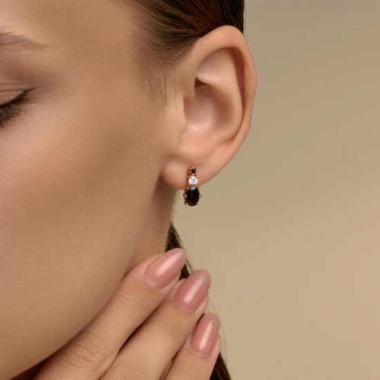 Серьги из серебра с гранатами и фианитами