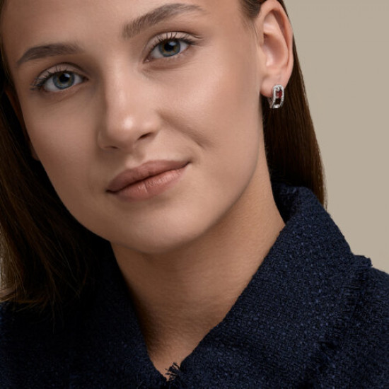 Серьги из серебра с гранатами и фианитами