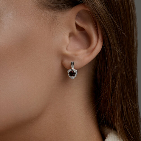 Серьги из серебра с гранатами и фианитами