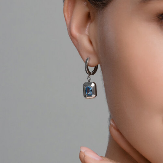 Серьги из серебра с фианитами