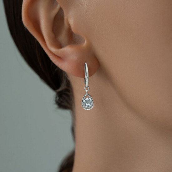 Серьги из серебра с фианитами