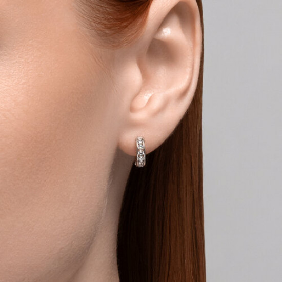 Серьги из серебра с фианитами