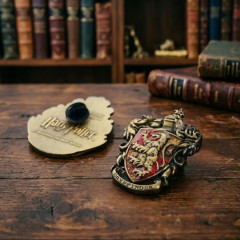 Брошь «Факультеты Хогвартса. Gryffindor» - Фото 1