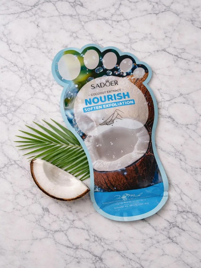 Питательная маска пилинг носочки «Coconut Extract Nourish Soften Exfoliation Foot Mask»