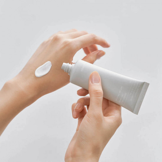Увлажняющий солнцезащитный крем с церамидами Dual Barrier Watery Sun Cream