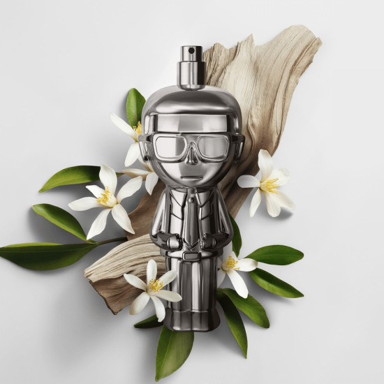 Парфюмированная вода «Karl Ikonik Absolu Pour Homme»