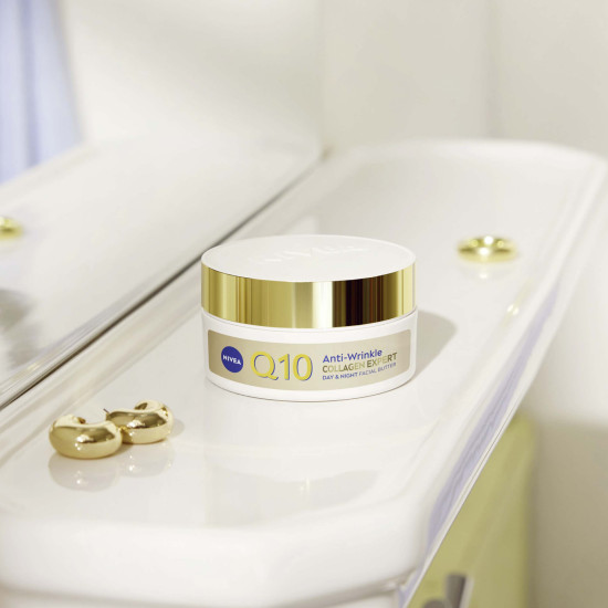 Крем-баттер против морщин для очень сухой кожи лица «Q10 Collagen Expert Anti-Wrinkle Day & Night Facial Butter»