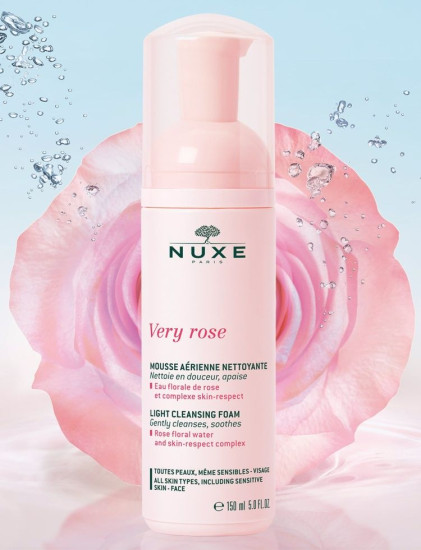 Пенка для лица очищающая «Very Rose»