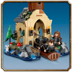 Конструктор LEGO Эллинг в замке Хогвартс Harry Potter 76426, деталей 350 шт - Фото 4
