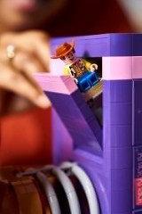 Конструктор Disney Pixar 43301 Подпорки для книг со Спиралькой из «Истории Игрушек». Toy Story Slinky Dog Bookends - Фото 11