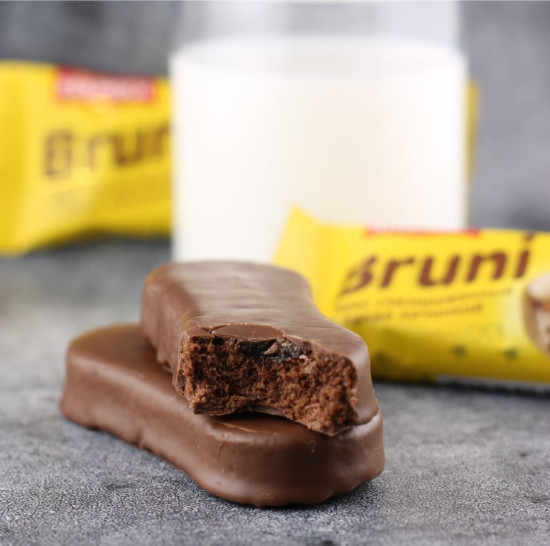 Кекс глазированный с какао начинкой «Bruni»