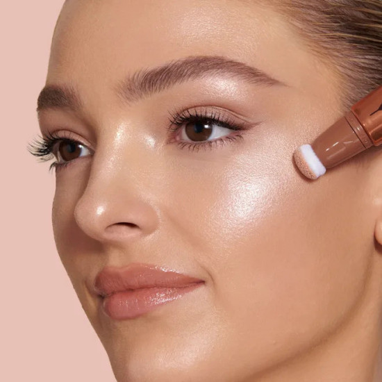 Жидкий хайлайтер «Hollywood Beauty Light Wand»