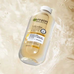Мицеллярная вода для снятия стойкого макияжа двухфазная с маслами «Micellar Water Oil Infused Dry & Sensitive» - Фото 1