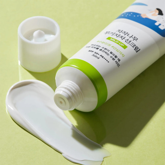 Крем для лица солнцезащитный с берёзовым соком SPF50+ PA++++ «Birch Juice Moisturizing Mild-Up Sunscreen»