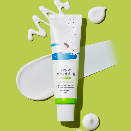 Крем для лица солнцезащитный с берёзовым соком SPF50+ PA++++ «Birch Juice Moisturizing Mild-Up Sunscreen»