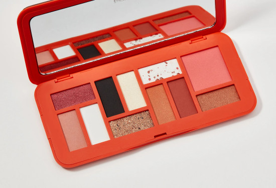 Палетка для макияжа «Palette M 3D Effects», оттенок Strong