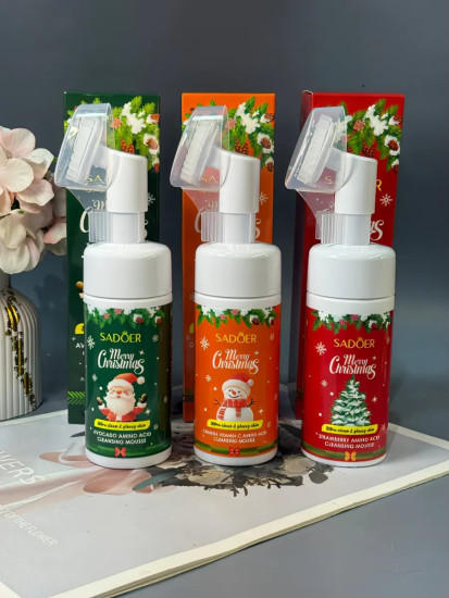 Мусс для умывания с экстрактом клубники, аминокислотами Merry Christmas, 120мл