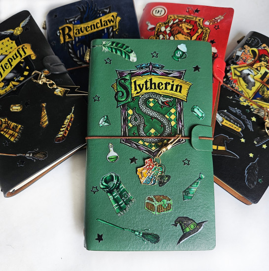 Кожаный блокнот «Slytherin»