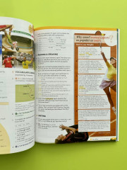 English File Pre-Intermediate. 4th Edition. Student's Book + Workbook + CD - Фото 3