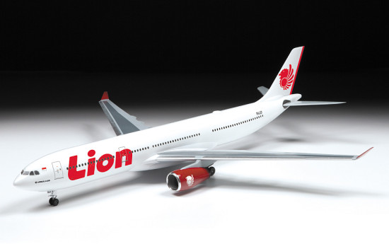 Авиалайнер Аэробус А-330-300