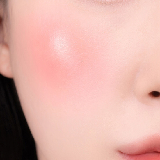 Кремовые румяна Juicy Roll Cheek 01 Rare Apple