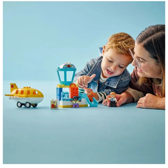 LEGO DUPLO 10443 Первый визит в аэропорт