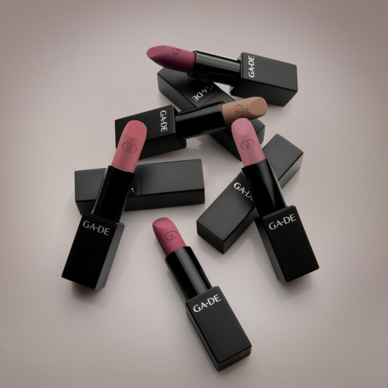 Помада для губ матовая, тон 759 Pure Velvet