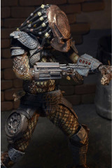 Фигурка «Ultimate City Hunter» - Фото 3