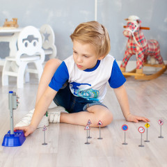 Светофор и набор дорожных знаков - Фото 6