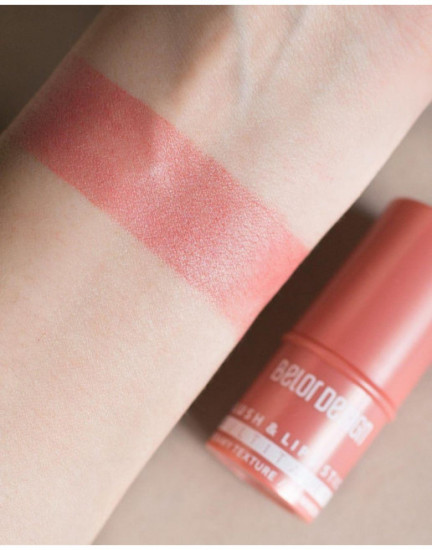 Румяна-стик для лица «Multitalent», оттенок 01