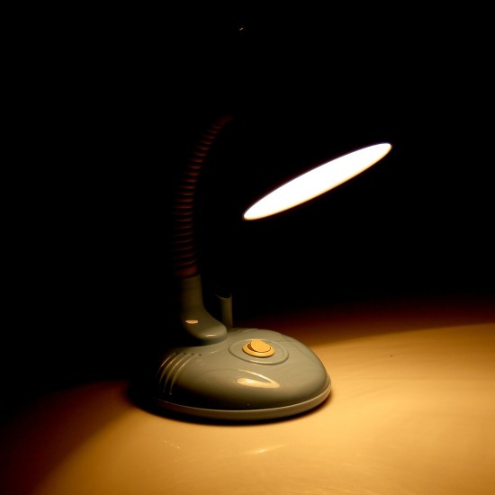 Настольная лампа с подставкой для ручки «Капелька»