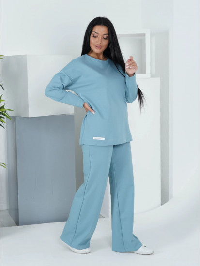 Костюм женский