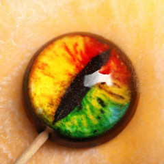 Леденец-глаз на палочке со вкусом лимона «Слежу за тобой» - Фото 2