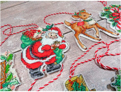 Набор для вышивания на пластиковой канве «Рождественские игрушки» - Фото 8