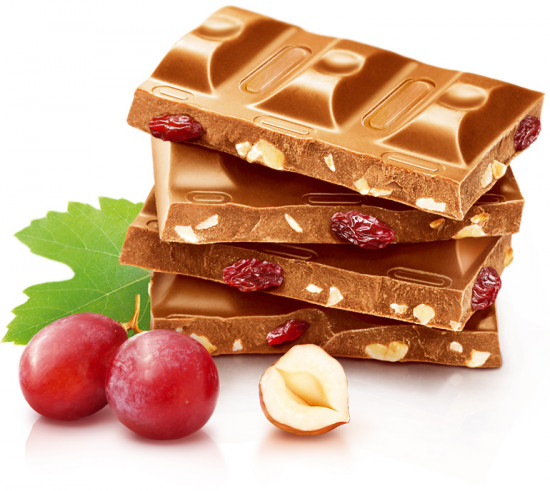 Шоколад молочный с орехом и изюмом