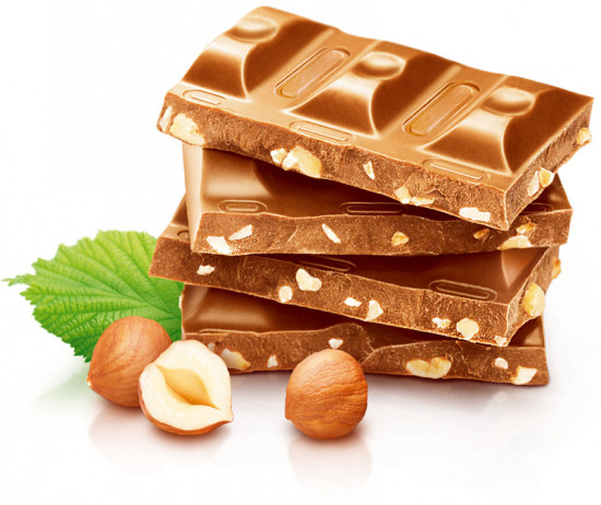 Шоколад молочный с орехом