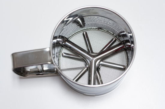 Кружка-сито для муки