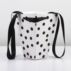 Коробка для цветов подарочная «Стильный горошек» - Фото 3