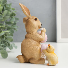 Сувенир «Зайчик с утёнком раскрашивают яйца» - Фото 1