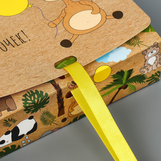 Коробка подарочная «Подарочек»