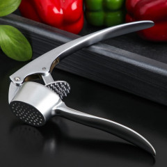 Пресс для чеснока «Volt» - Фото 1