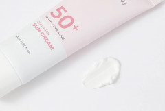 Крем для лица солнцезащитный с коллагеном и пептидами SPF50+ - Фото 2