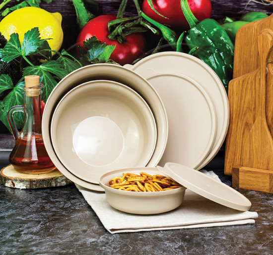 Миска с крышкой