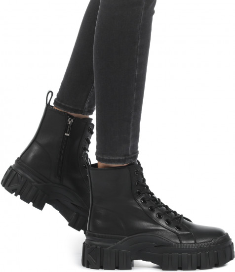 Ботинки женские