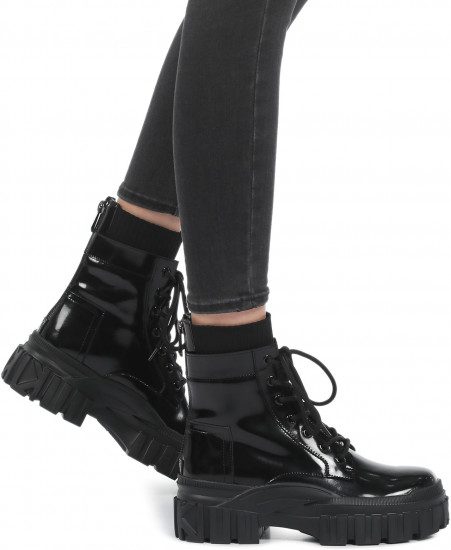 Ботинки женские