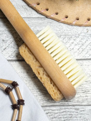 Пемза педикюрная с щеткой - Фото 1