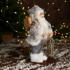 Фигурка «Дед Мороз в блестящей шубе и с санями» - Фото 1