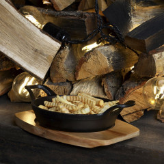 Сковорода чугунная на деревянной подставке - Фото 4