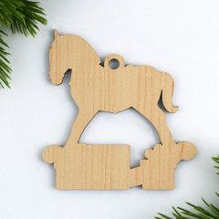 Подвеска деревянная на подложке «Конь» - Фото 2
